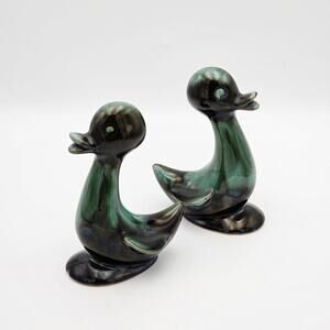 Vintage Blue Mountain Pottery Duck Figurines – Mid Century Modern – Set of 2